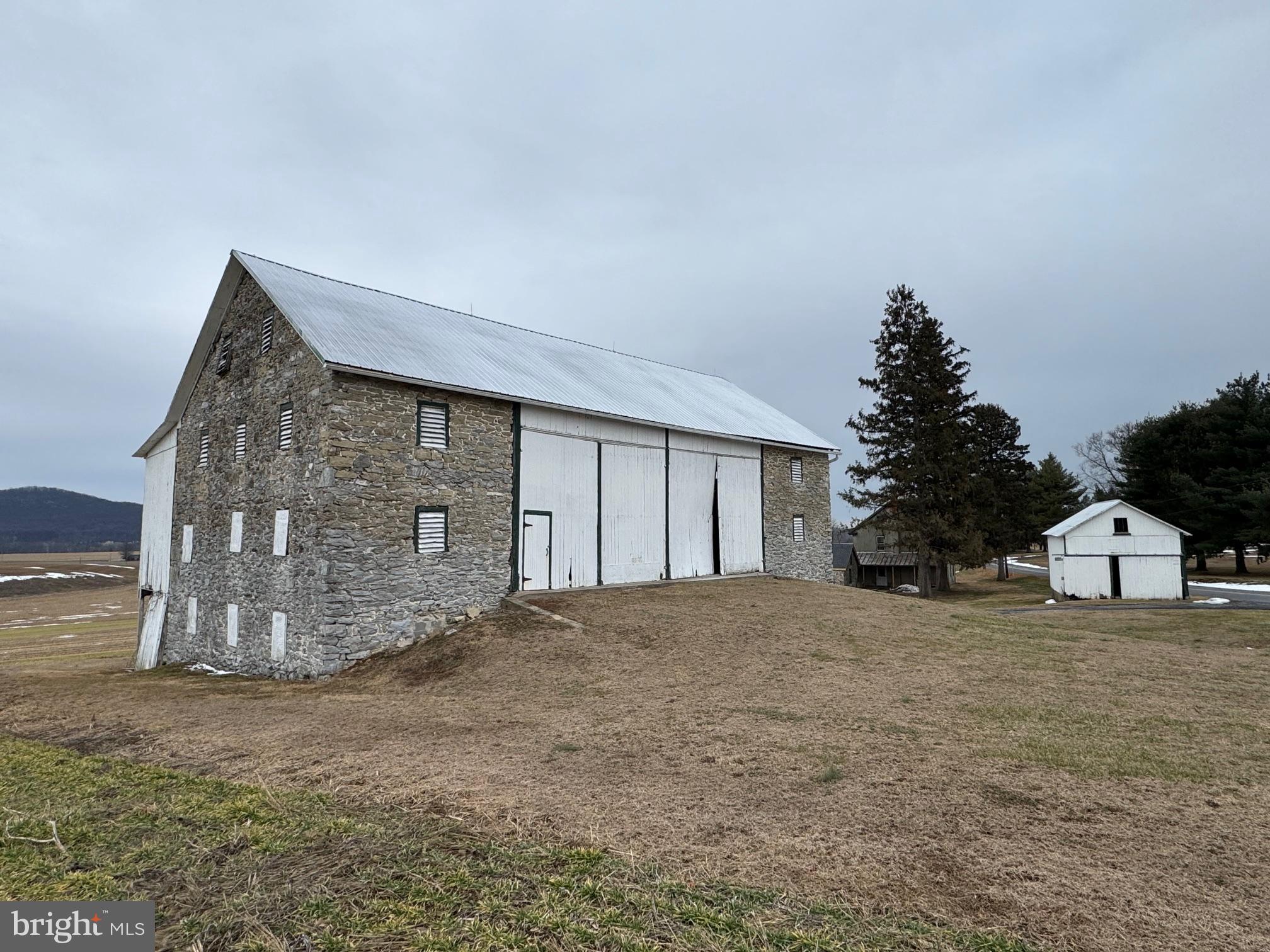 133 Hunter Road Oley, PA 19547 - Photo 16 of 29