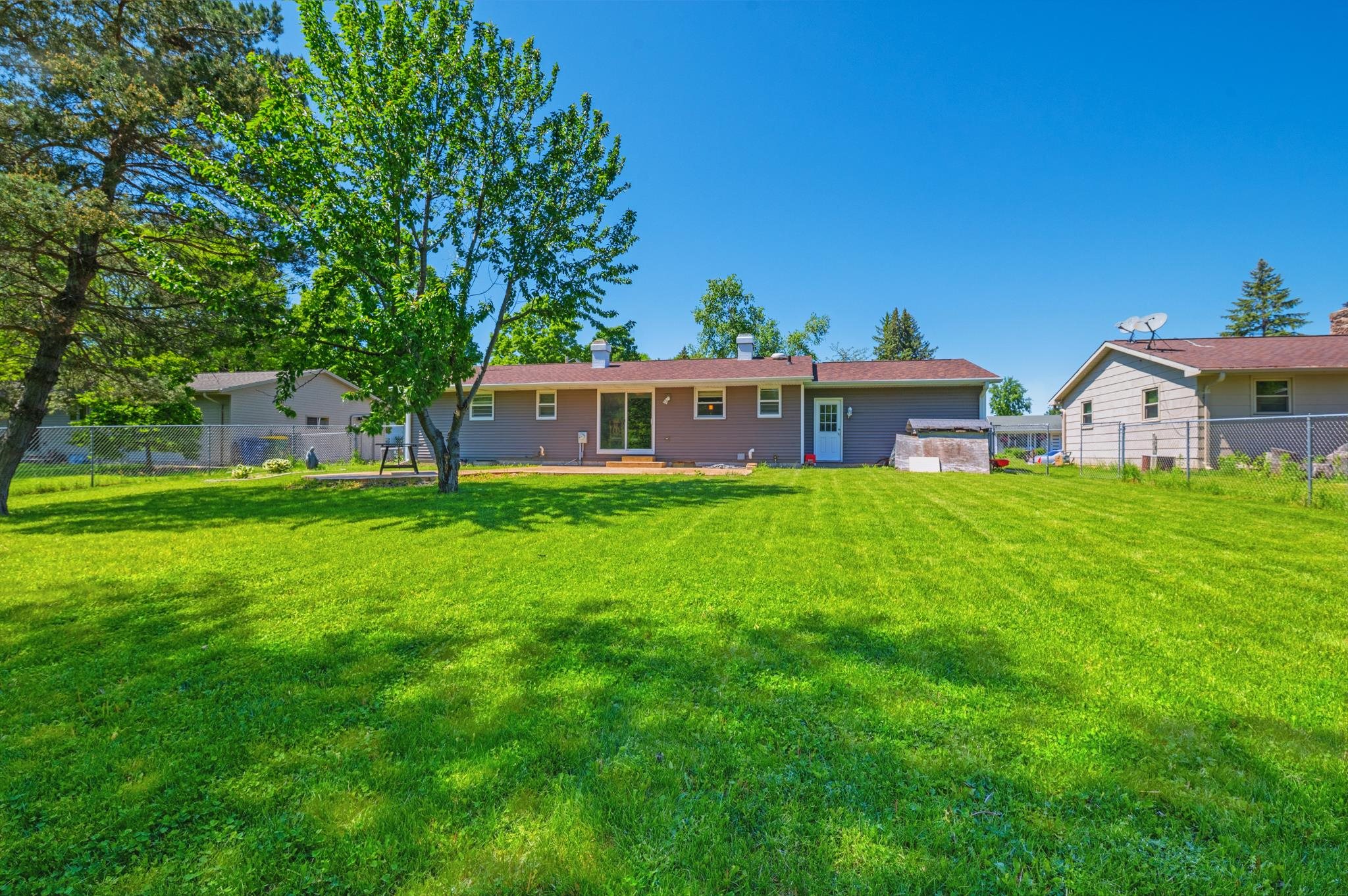 2430 Heather Road Green Bay, WI 54311 - Photo 32 of 32