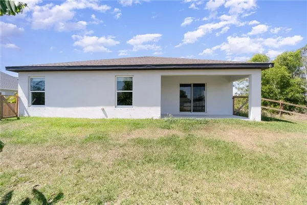 $2,490 | 165 Blackstone Drive, Fort Myers, FL 33913