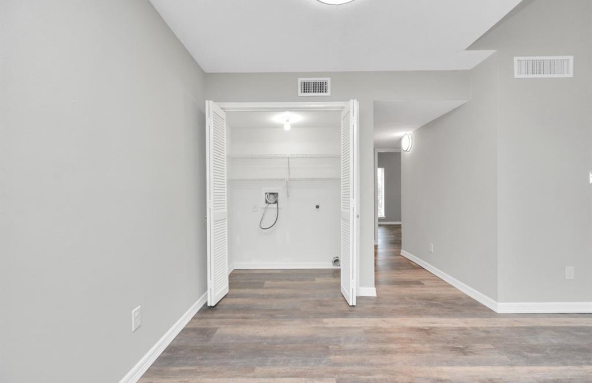10101 South Gessner Road, Unit 811 Houston, TX 77071 - Photo 19 of 40 Gallery Image 19