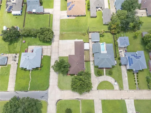 $292,500 | 122 Warwick Street, Laplace, LA 70068