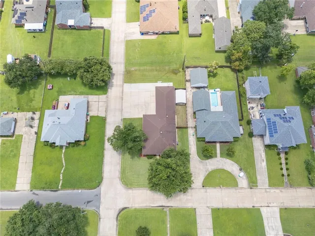 $292,500 | 122 Warwick Street, Laplace, LA 70068
