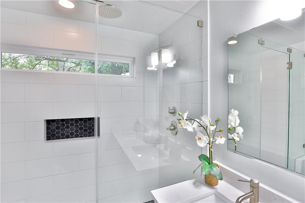 5204 Ledesma Road Austin, TX 78721 - Photo 19 of 38