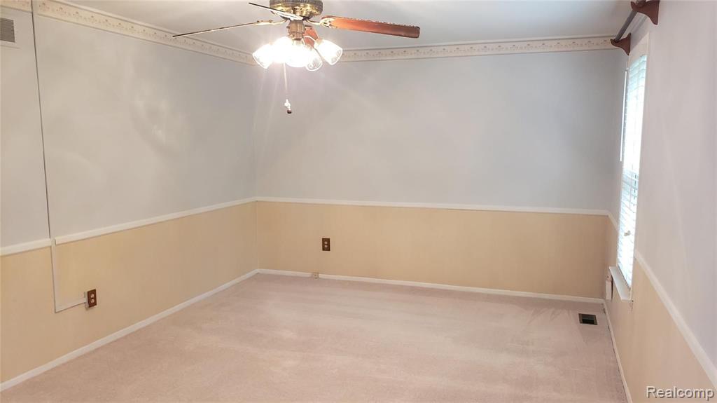 747 Bolinger Street Rochester Hills, MI 48307 - Photo 10 of 25