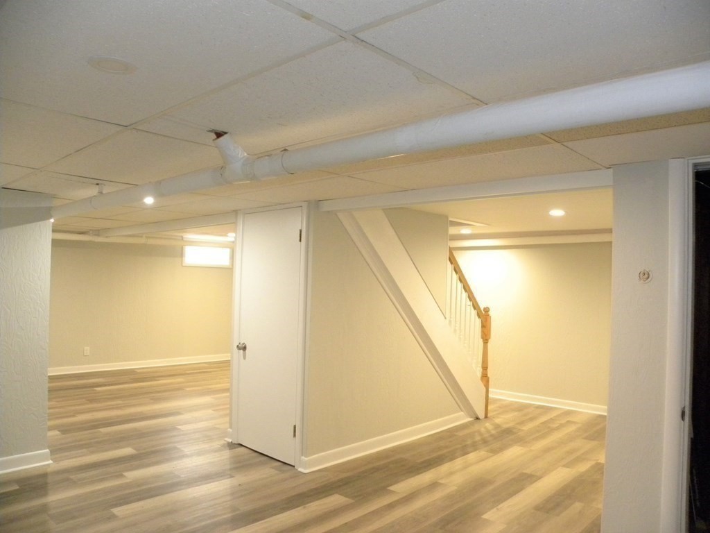 30 Arbor Road Chelmsford, MA 01863 - Photo 27 of 32 a view of an empty room