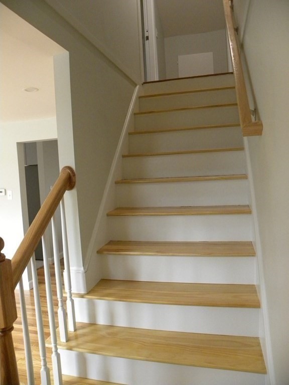 30 Arbor Road Chelmsford, MA 01863 - Photo 9 of 32