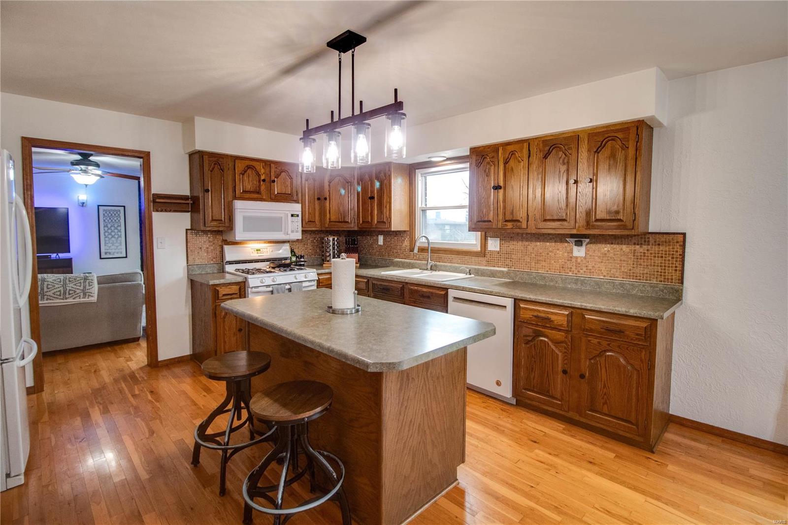 6221 Manix Road Edwardsville, IL 62025 - Photo 19 of 70 Gallery Image 19
