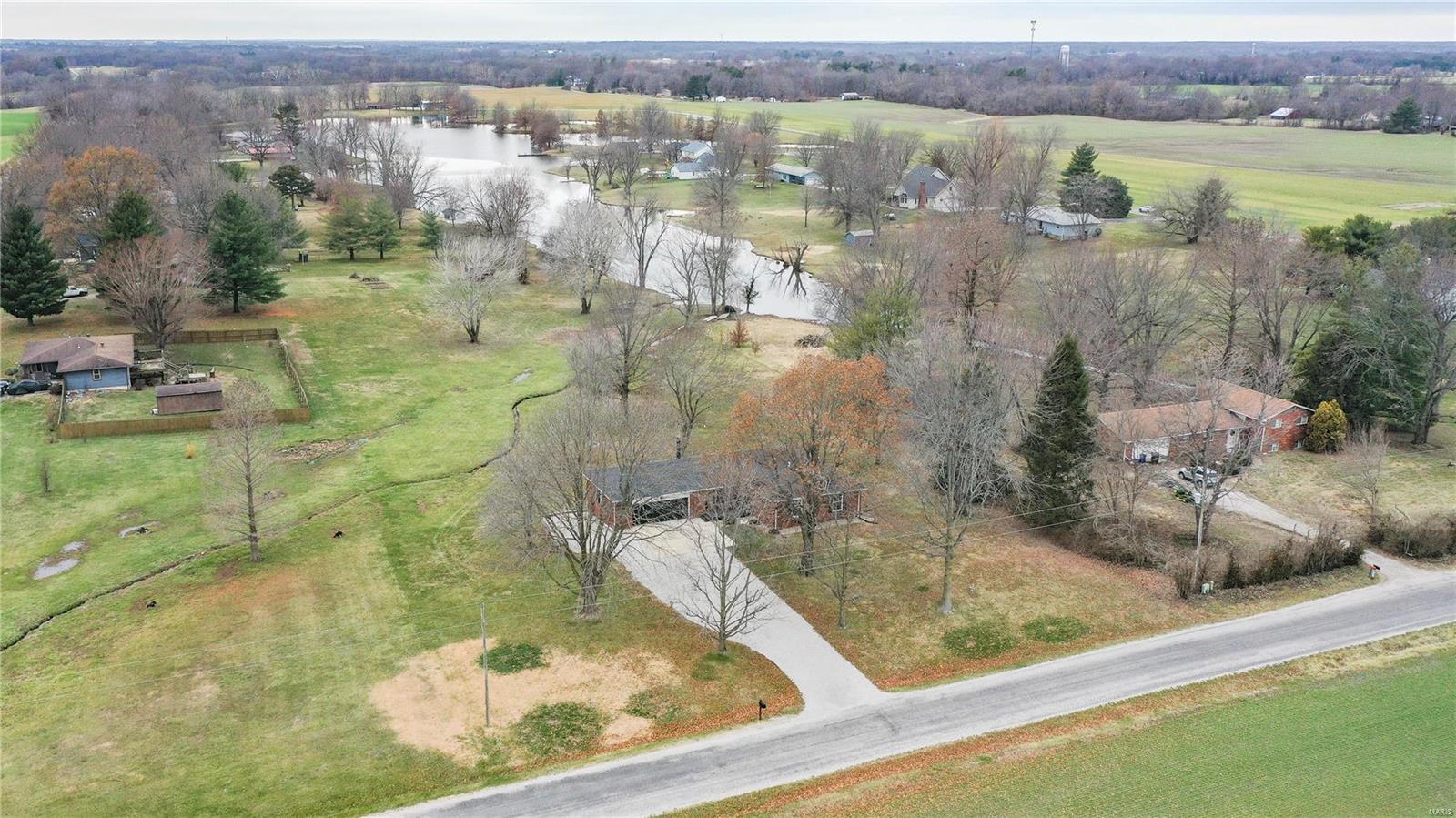 6221 Manix Road Edwardsville, IL 62025 - Photo 5 of 70 Gallery Image 5