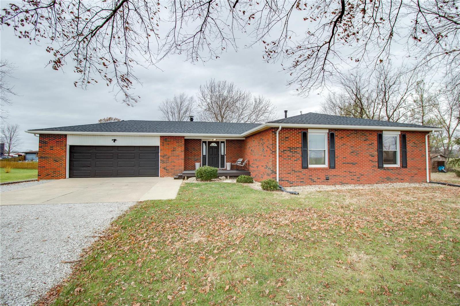 6221 Manix Road Edwardsville, IL 62025 - Photo 7 of 70 Gallery Image 7