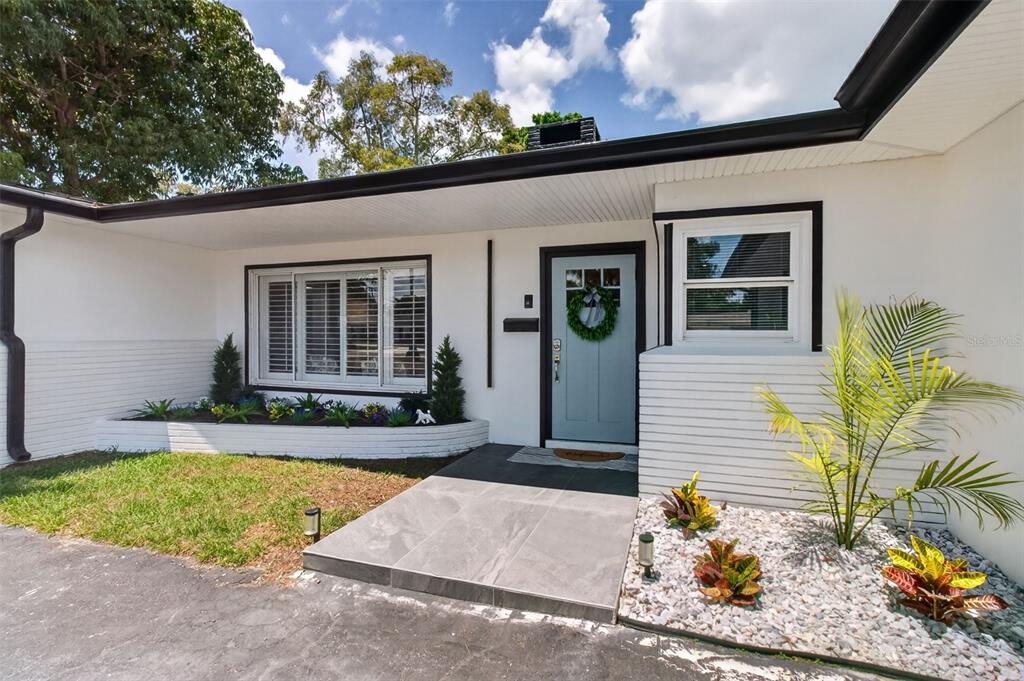 1714 Indian Rocks Road Belleair, FL 33756 - Photo 4 of 62