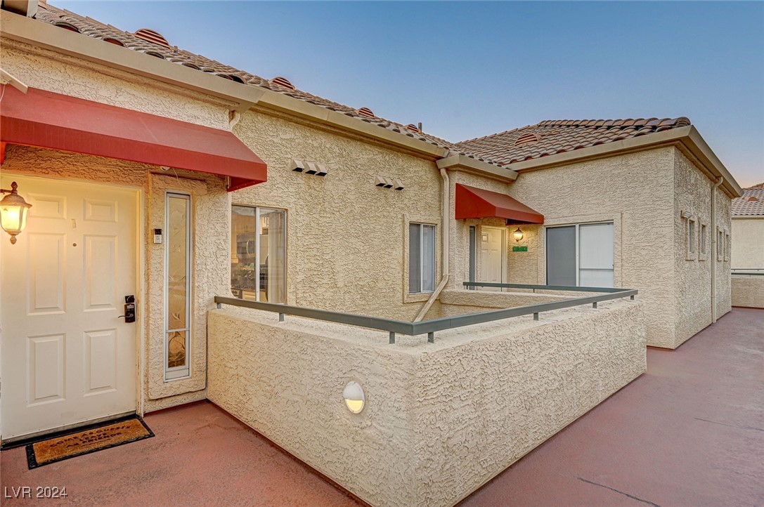 210 East Flamingo Road, Unit 413 Las Vegas, NV 89169 - Photo 51 of 72 Top Floor Residence