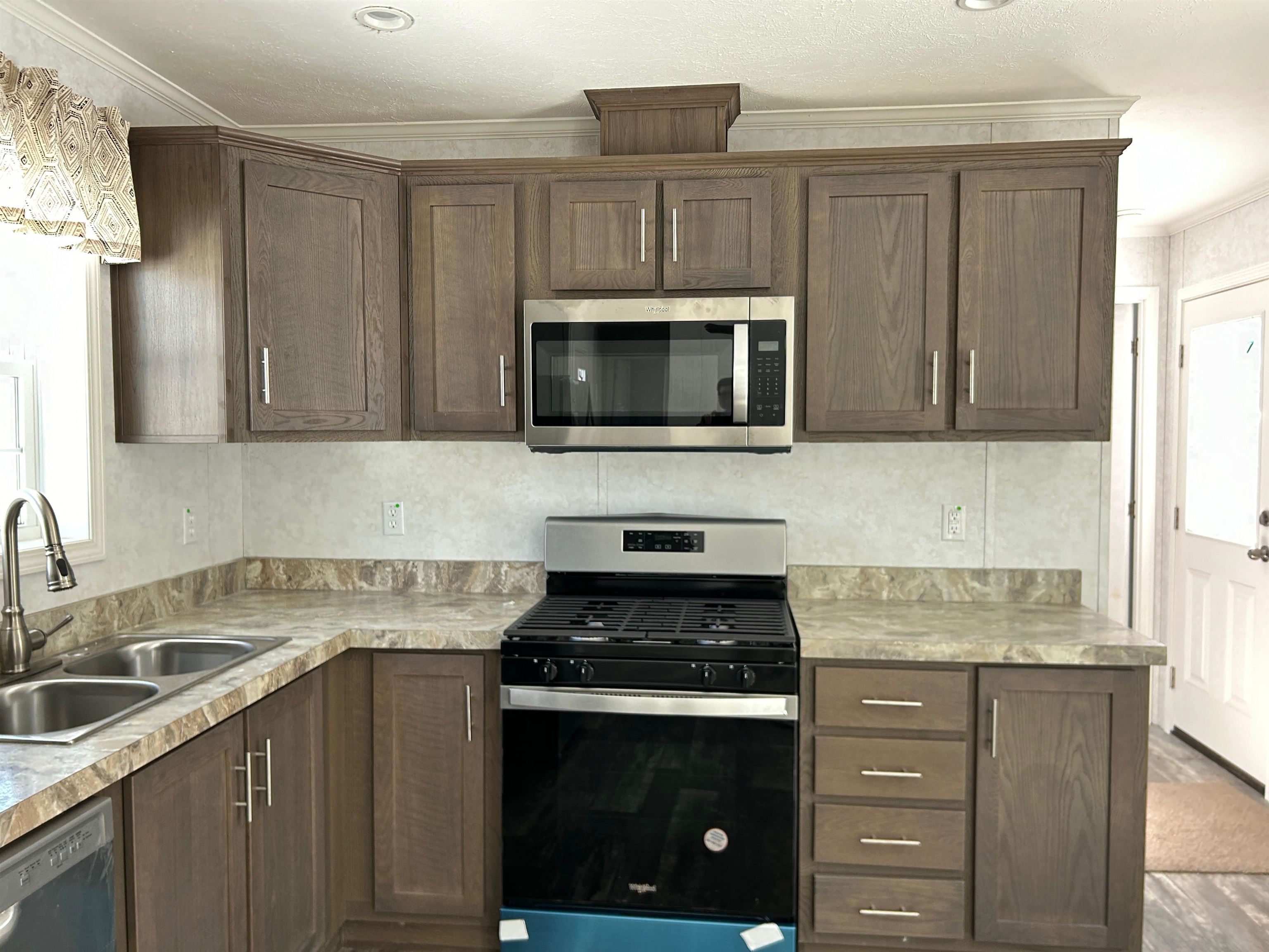 116 Pineland Park Road Milton, NH 03851 - Photo 2 of 27 Gallery Image 2