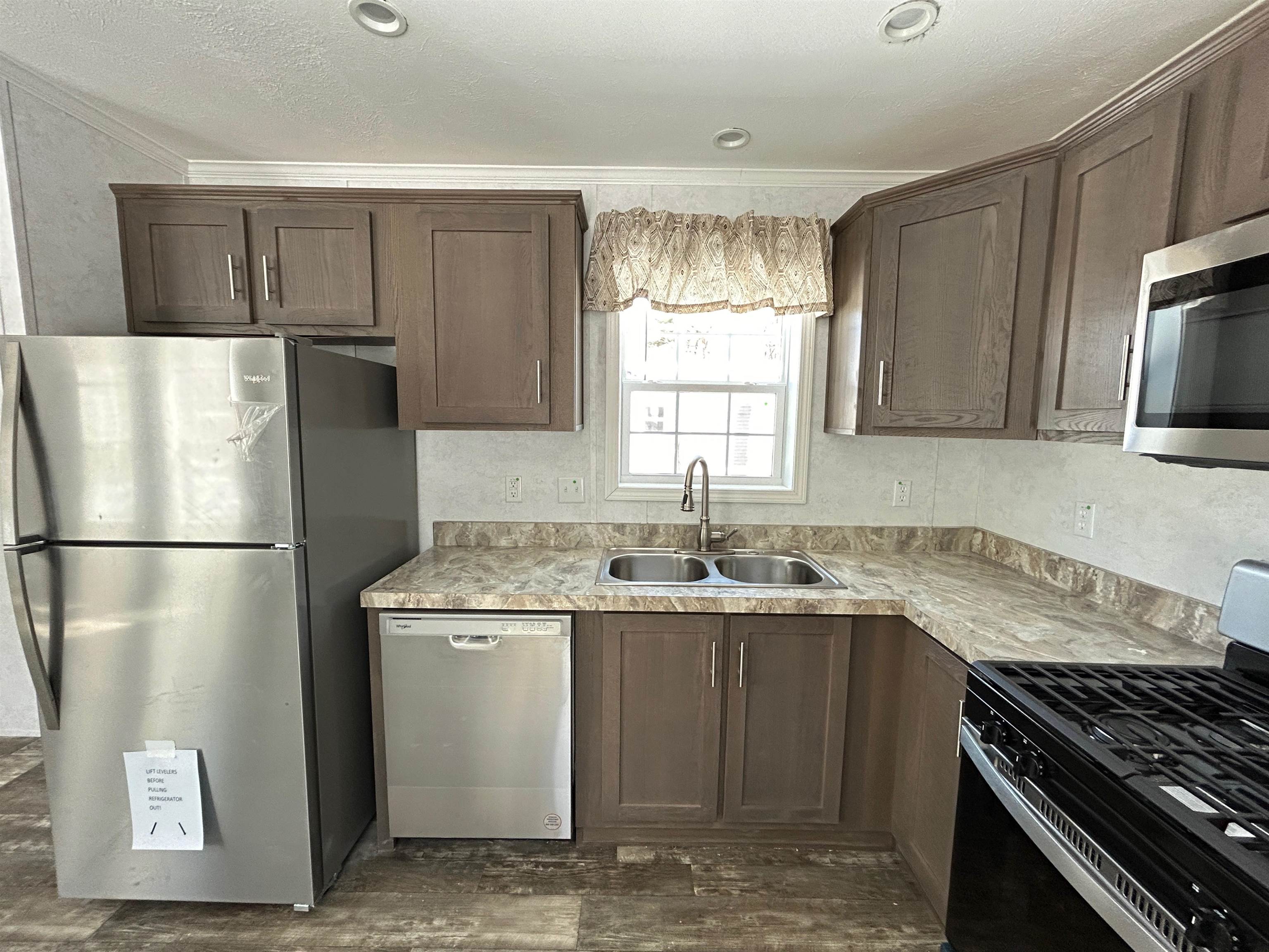 116 Pineland Park Road Milton, NH 03851 - Photo 3 of 27 Gallery Image 3