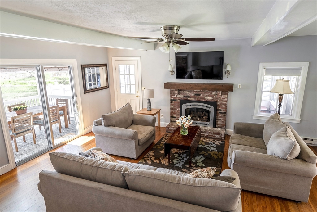 31 Argilla Road Ipswich, MA 01938 - Photo 7 of 34