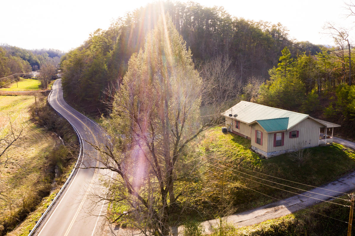 1626 Dixon Branch Road Sevierville, TN 37876 - Photo 7 of 8 1626-Dixon-Branch-Rd-Sevierville-TN-10