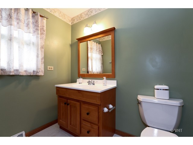 1020 Maple Road Flossmoor, IL 60422 - Photo 10 of 10