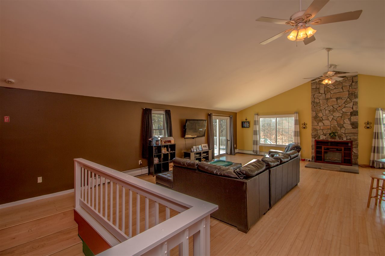 90 Effingham Road Ossipee, NH 03864 - Photo 3 of 37