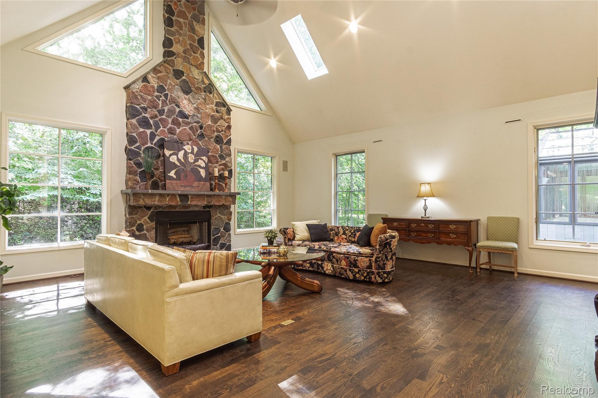 1200 Mead Road Rochester, MI 48306 - Photo 41 of 80 Great Room