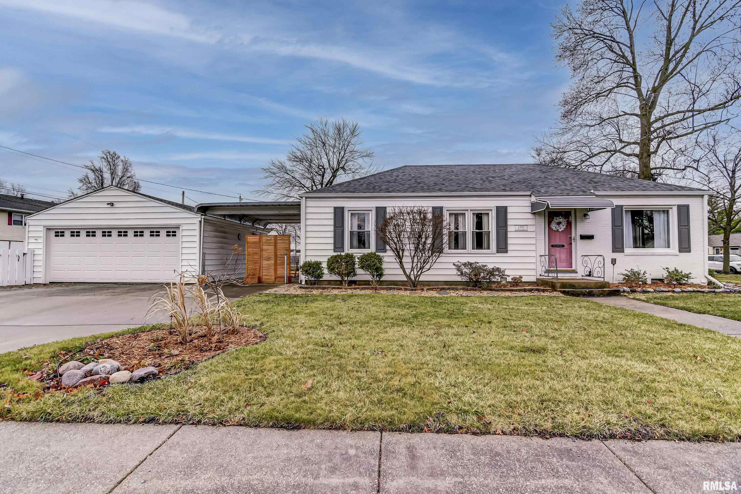 2300 South Spring Street Springfield, IL 62704 - Photo 1 of 33
