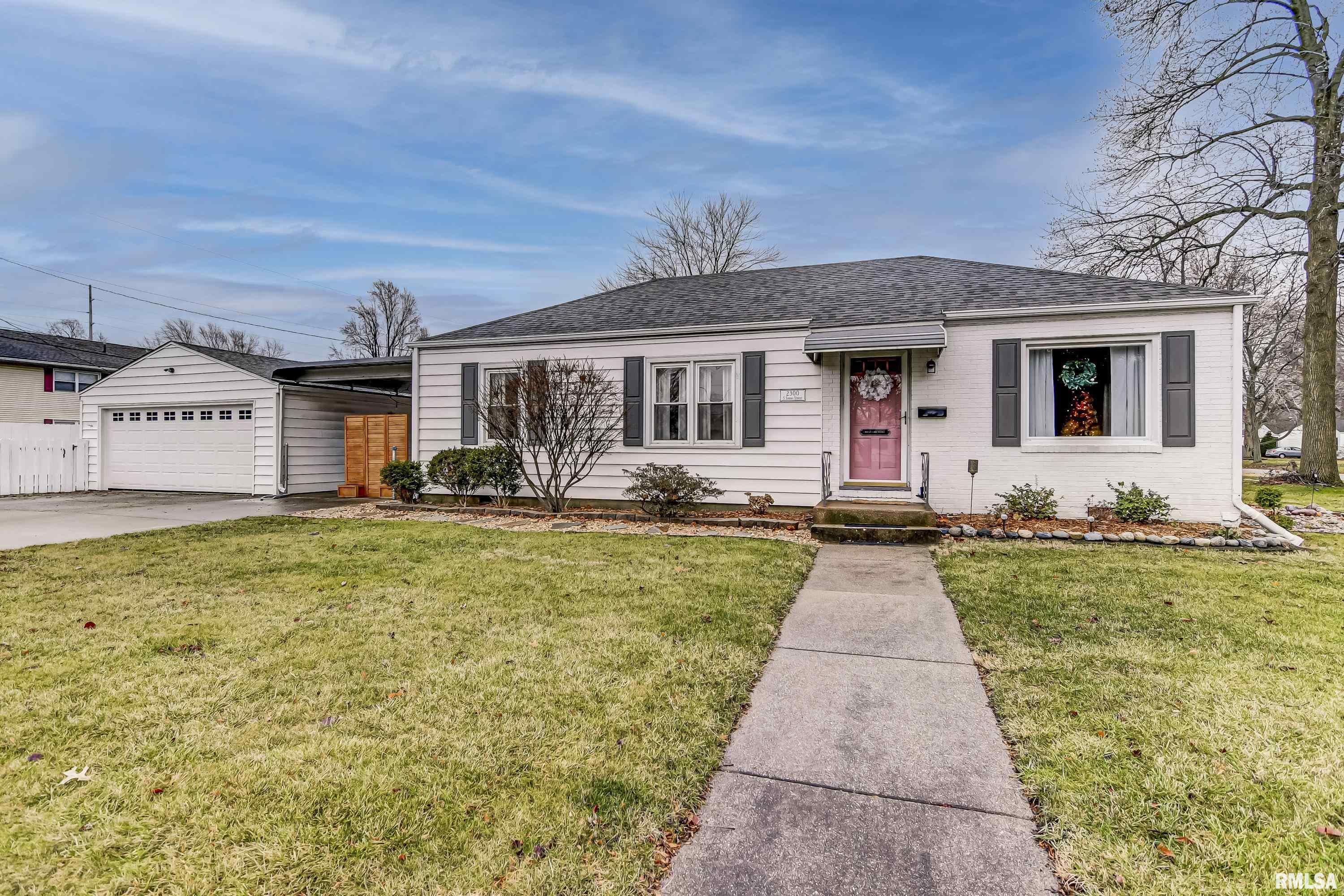 2300 South Spring Street Springfield, IL 62704 - Photo 2 of 33