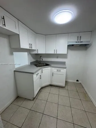 $1,750 | 4550 Northwest 9th Street, Unit 617E, Miami, FL 33126