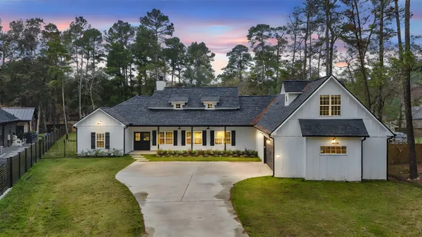 $799,990 | 5 West Forest Court, Conroe, TX 77384