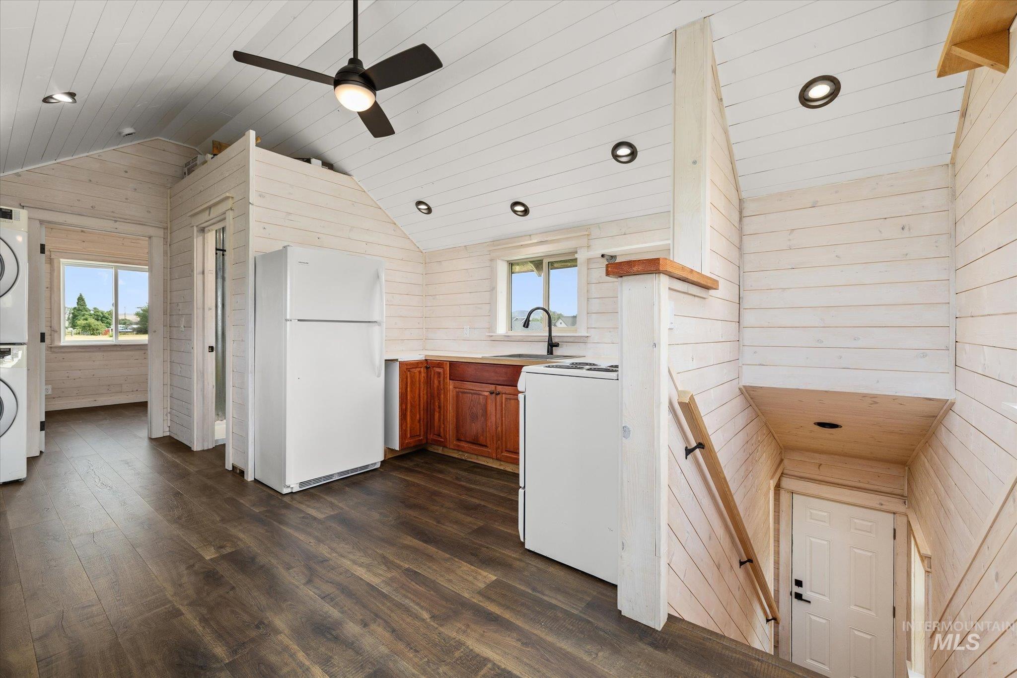 1140 Edgemont Road Emmett, ID 83617 - Photo 30 of 50 Kitchen in ADU