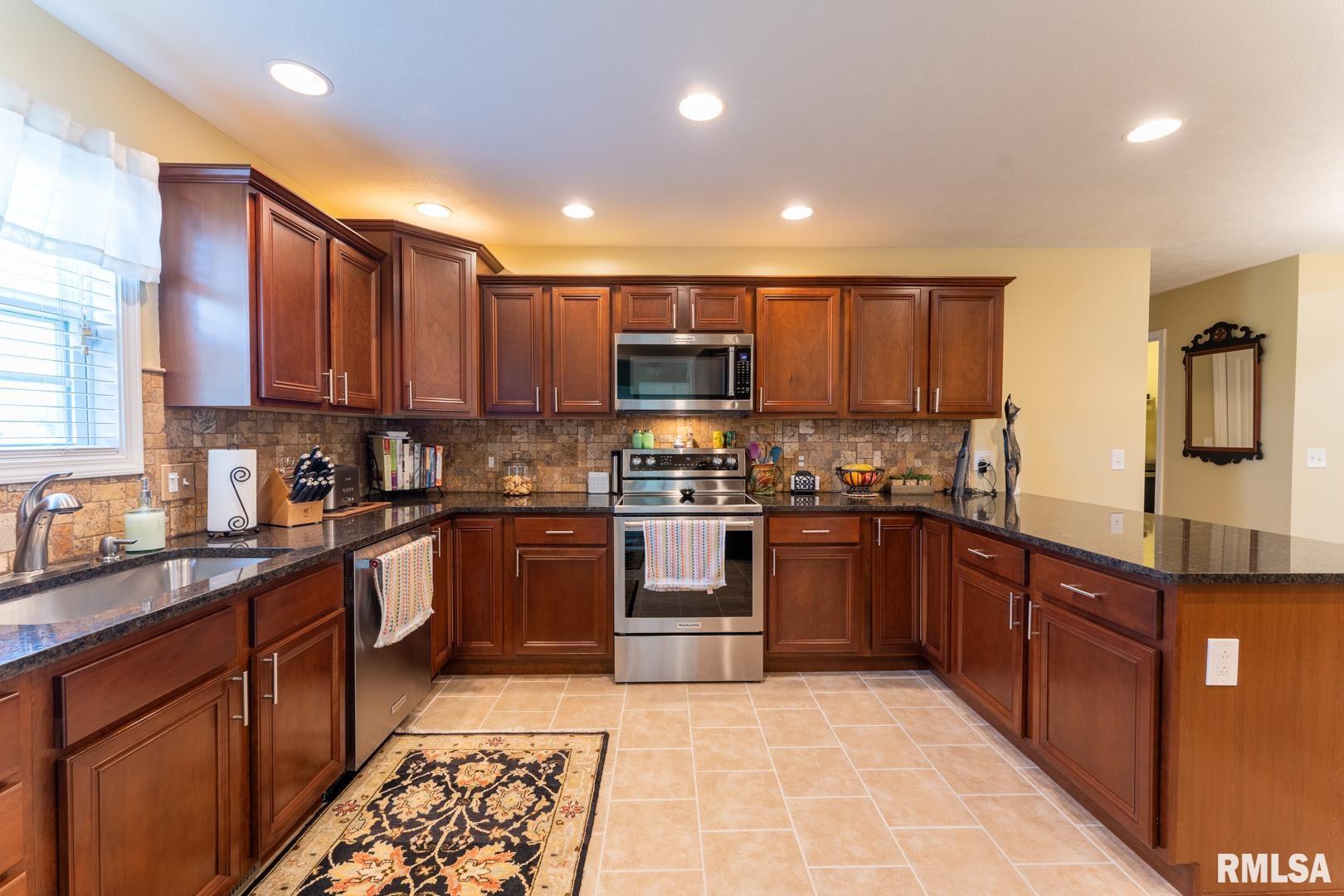 15766 Ciara Road Marion, IL 62959 - Photo 15 of 42