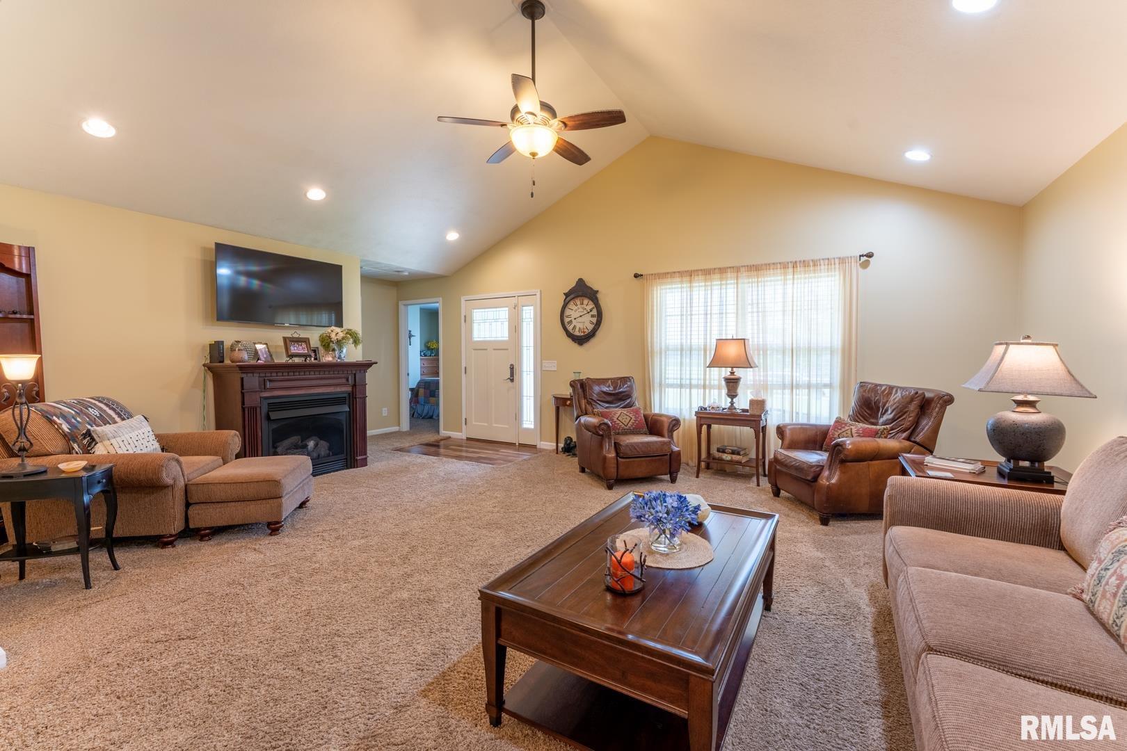 15766 Ciara Road Marion, IL 62959 - Photo 7 of 42
