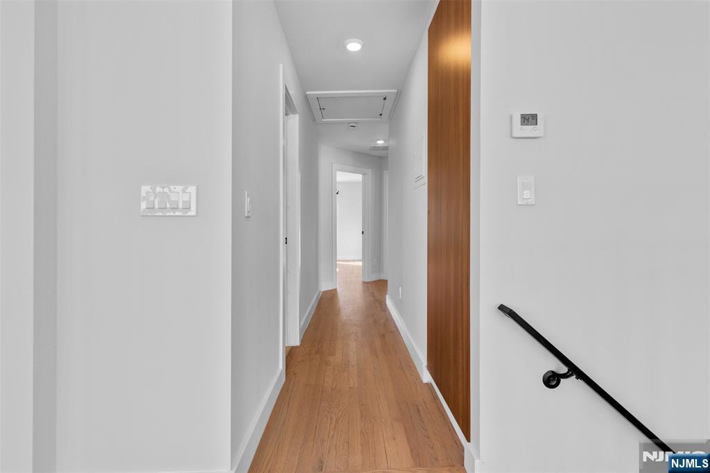 7 Sterling Place, Unit 2 Edgewater, NJ 07020 - Photo 18 of 34