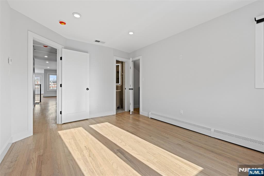 7 Sterling Place, Unit 2 Edgewater, NJ 07020 - Photo 21 of 34