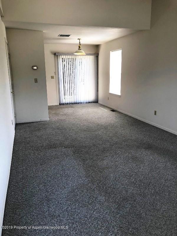 186 East 26th Street Rifle, CO 81650 - Photo 3 of 10 Living /Dining