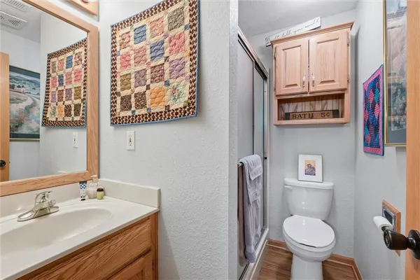 $325,000 | 1305 Sam Den Circle, Cameron, MO 64429