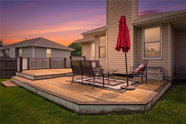 $325,000 | 1305 Sam Den Circle, Cameron, MO 64429
