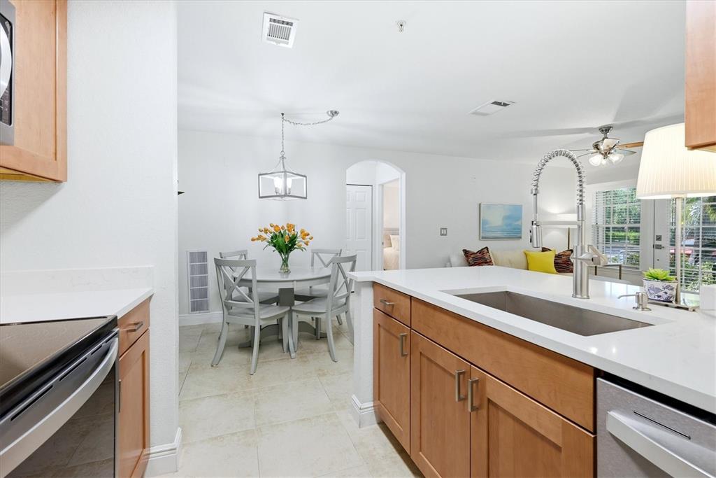 8911 Manor Loop, Unit 102 Lakewood Ranch, FL 34202 - Photo 18 of 43