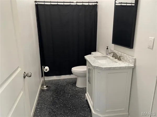 $99,900 | 906 West Center Street, Salem, MO 65560