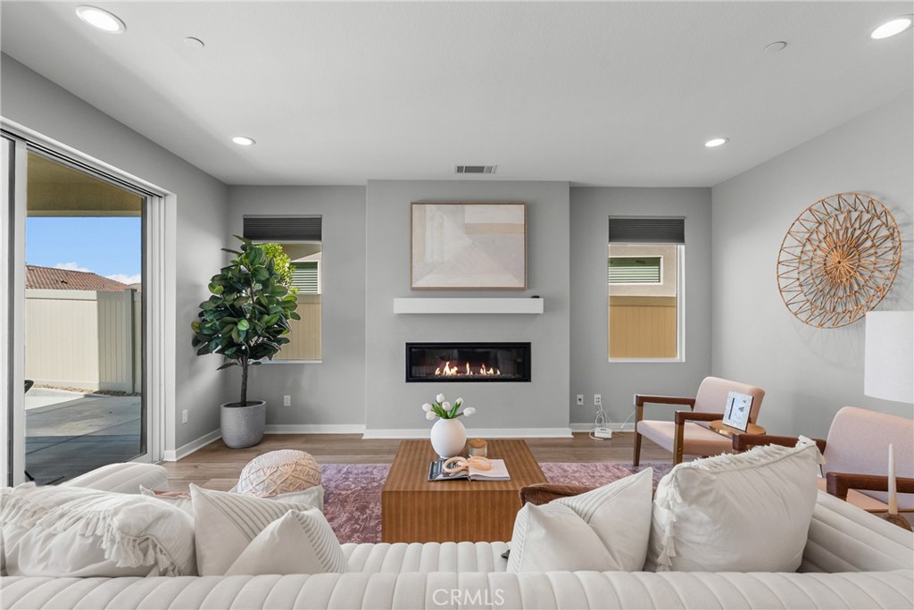 18138 Tableau Way Saugus, CA 91350 - Photo 7 of 46