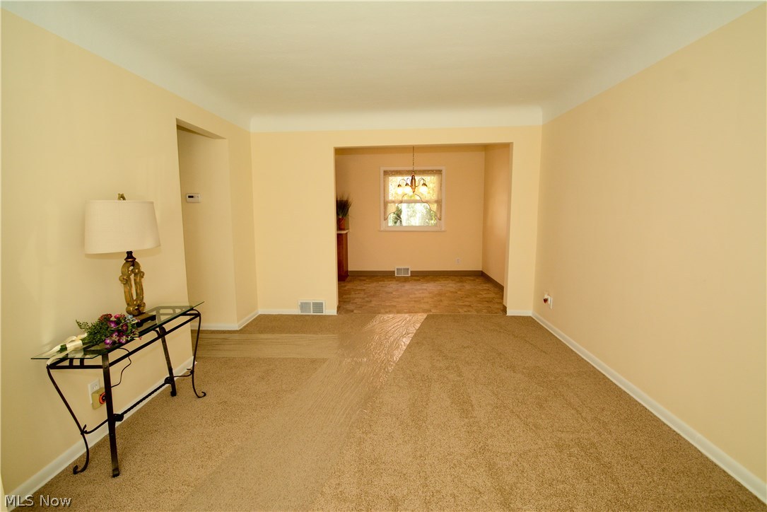 799 Glenhurst Road Willowick, OH 44095 - Photo 4 of 35