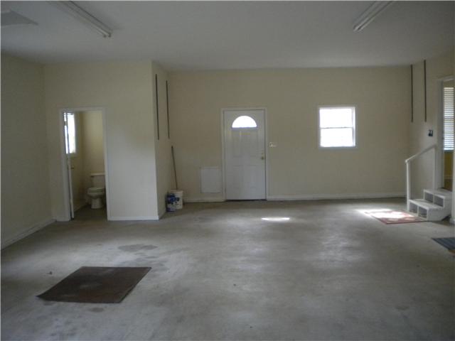 2447 Petty Branch Road Prospect, TN 38477 - Photo 12 of 20 INSIDE 2 CAR GARAGE WITH 1/2 BATH