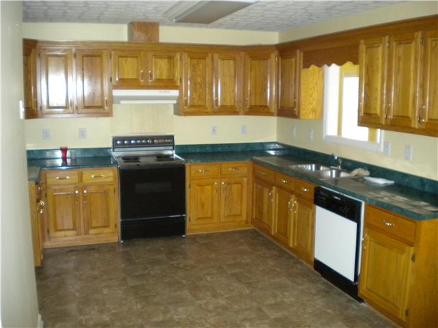 2447 Petty Branch Road Prospect, TN 38477 - Photo 5 of 20 KITCHEN COMES WITH STOVE AND DISHWASHER