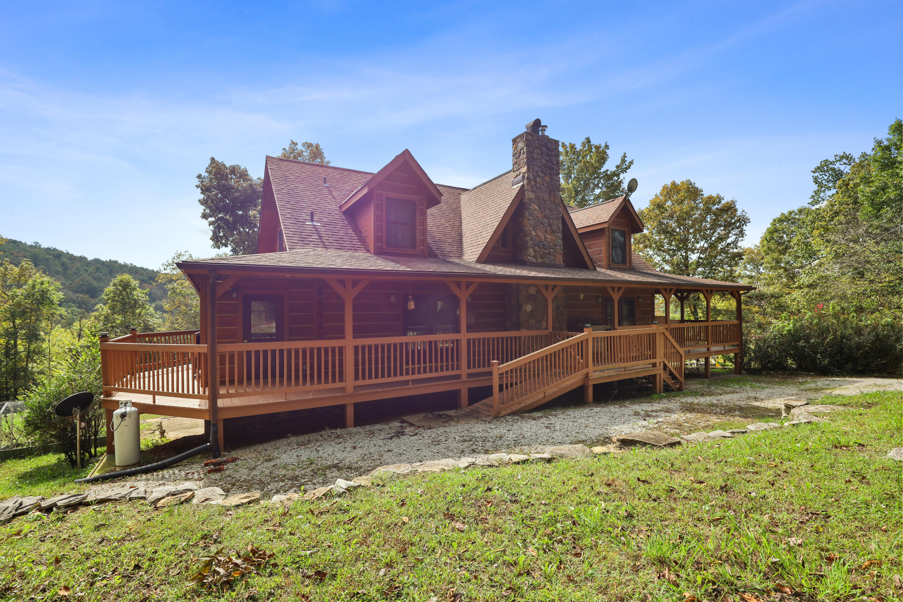 2023 Hummel Road Mount Vernon, KY 40456 - Photo 2 of 69 Rear