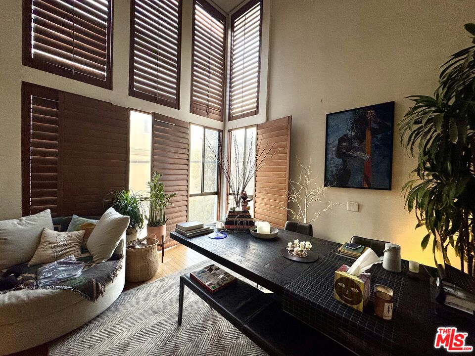 14 Mast Street Marina del Rey, CA 90292 - Photo 28 of 32 a living room with furniture and a window