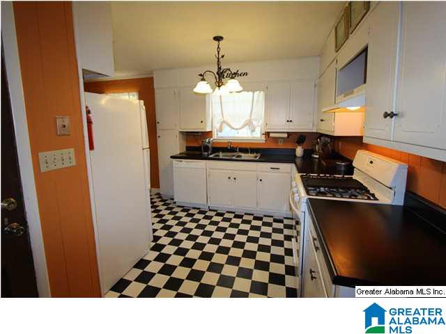 1610 Joe Street Oxford, AL 36203 - Photo 6 of 32