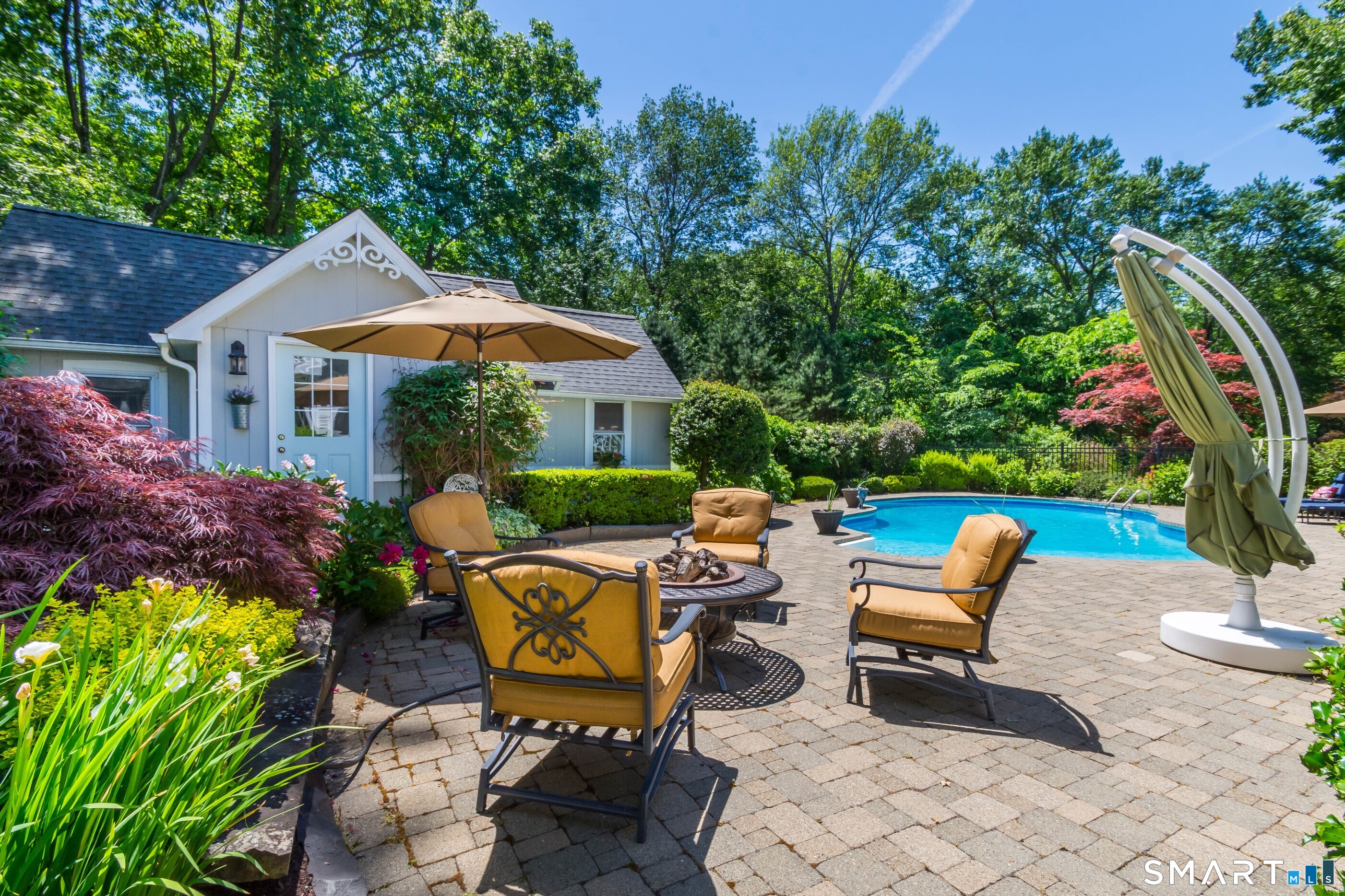 185 Center Road Easton, CT 06612 - Photo 9 of 40