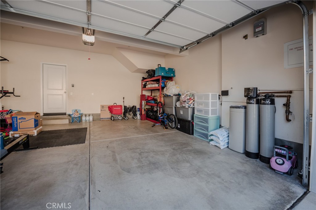 29486 Marx Way Winchester, CA 92596 - Photo 41 of 44 a view of a room with gym equipment