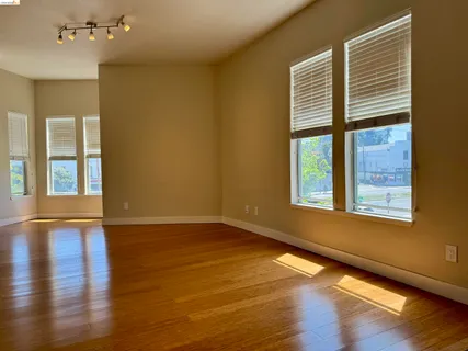 $1,700,000 | 2401 San Pablo Avenue, Oakland, CA 94607