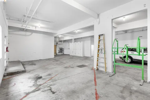 $1,700,000 | 2401 San Pablo Avenue, Oakland, CA 94607