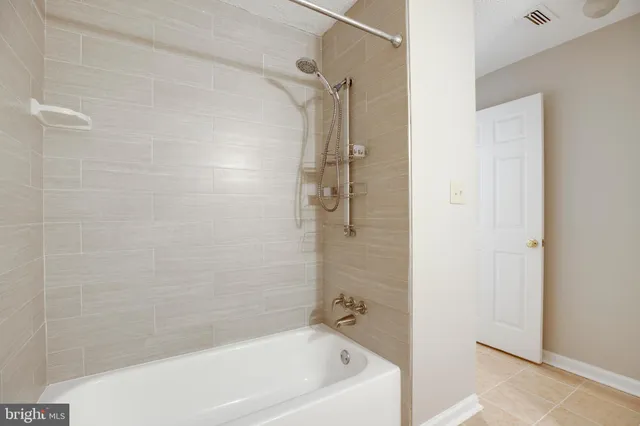 $279,900 | 20950 Timber Ridge Terrace, Unit 202, Ashburn, VA 20147