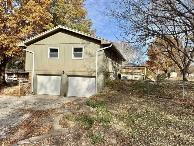$237,500 | 185 Southeast 421st Road, Warrensburg, MO 64093