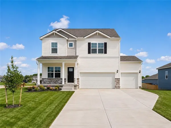 $439,990 | 701 Solstice Circle, Belton, MO 64012